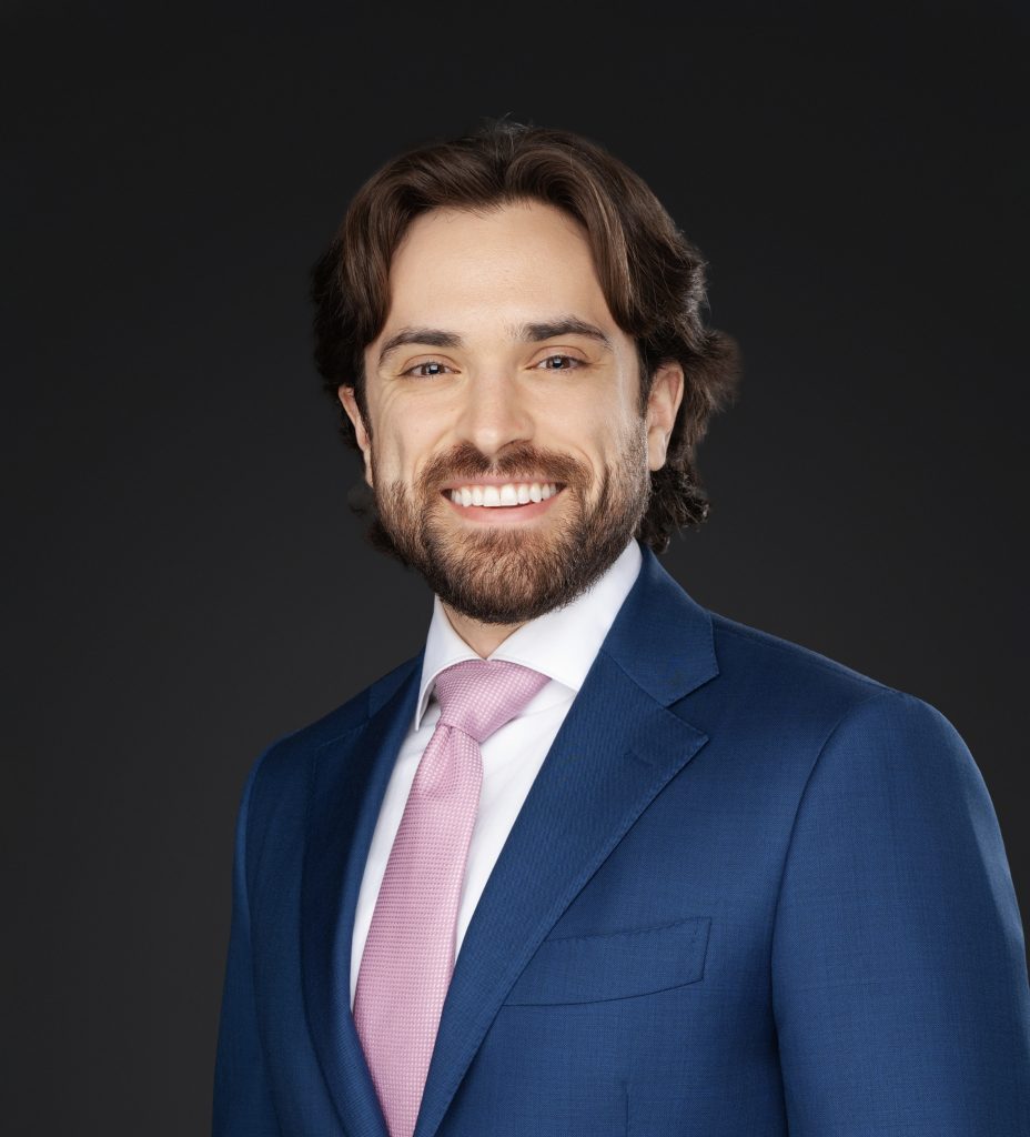 Daniel Contreras — Litigation Associate
